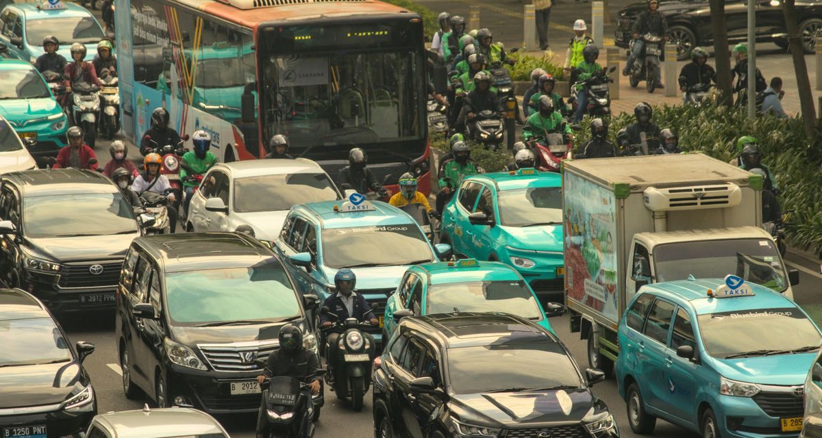 Arus Mudik Nataru: 201.000 Kendaraan, Dua Kali Puncak