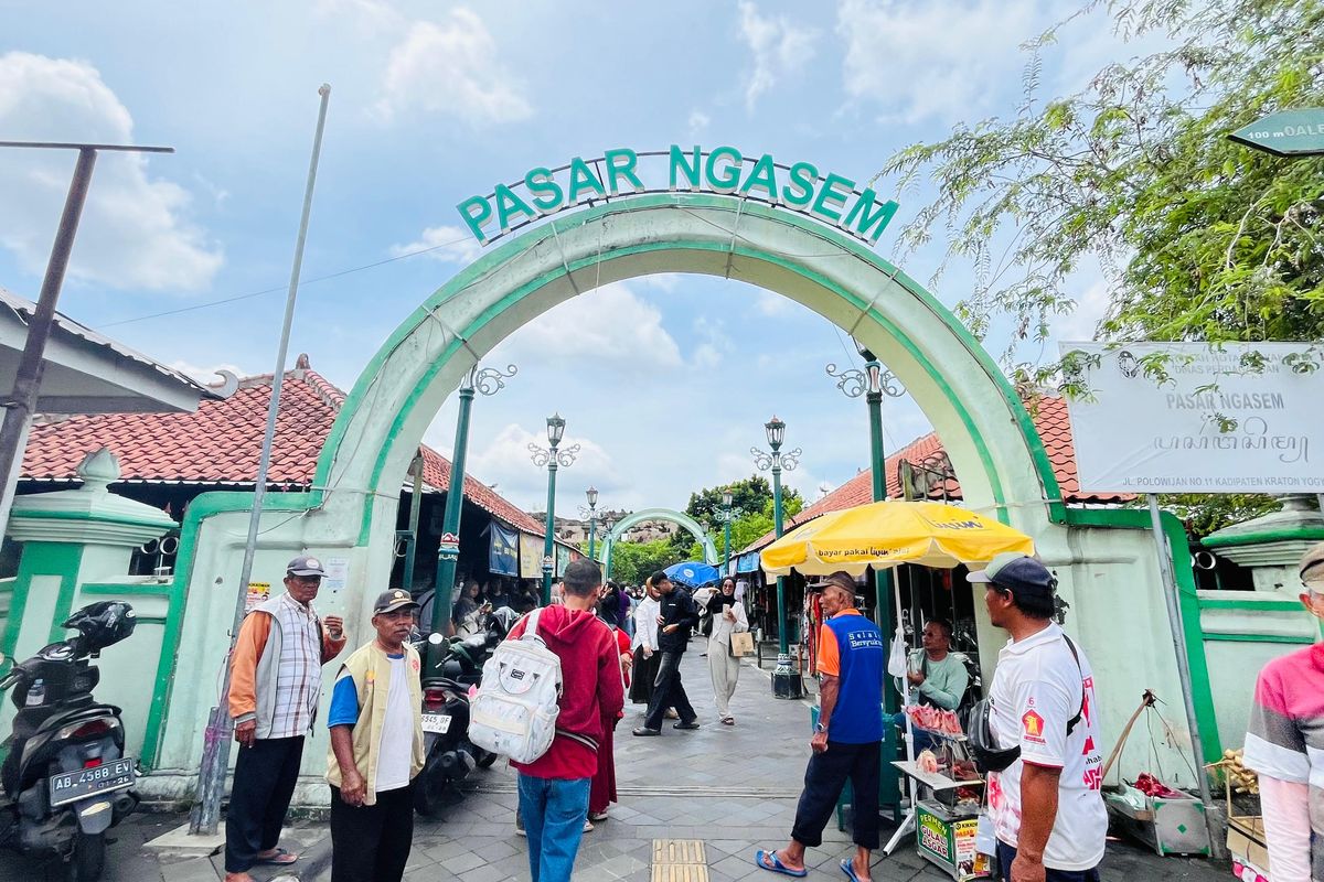 Keliling Pasar Ngasem: 4 Spot Makan Enak & Murah