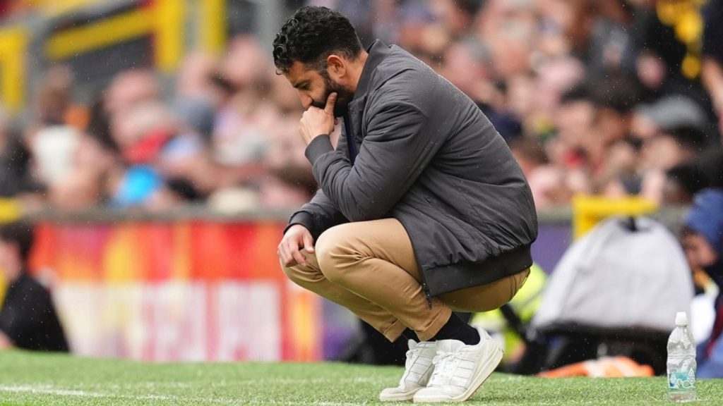 Pemecatan Ruben Amorim dari Manchester United akibat penurunan performa tim dan konflik manajerial