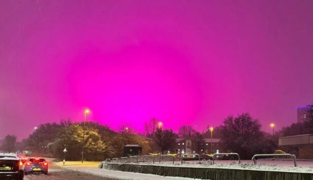 Misteri Langit Merah Muda di Inggris Saat Badai Goretti Terungkap