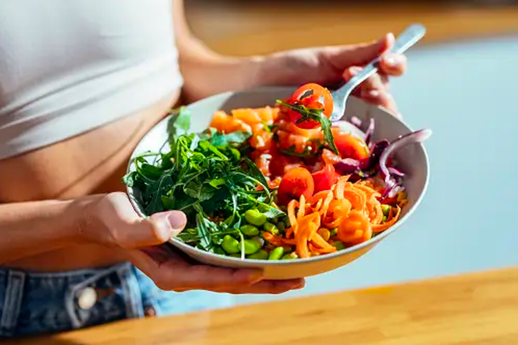 Tanpa Diet Ketat dan Gym, Wanita Ini Turun 27 Kg dalam Setahun