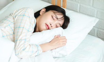 Susah Tidur di Usia 40? 7 Cara Ini Bikin Tidur Nyenyak Lagi