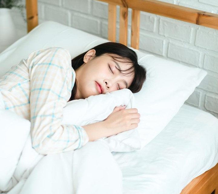 Susah Tidur di Usia 40? 7 Cara Ini Bikin Tidur Nyenyak Lagi