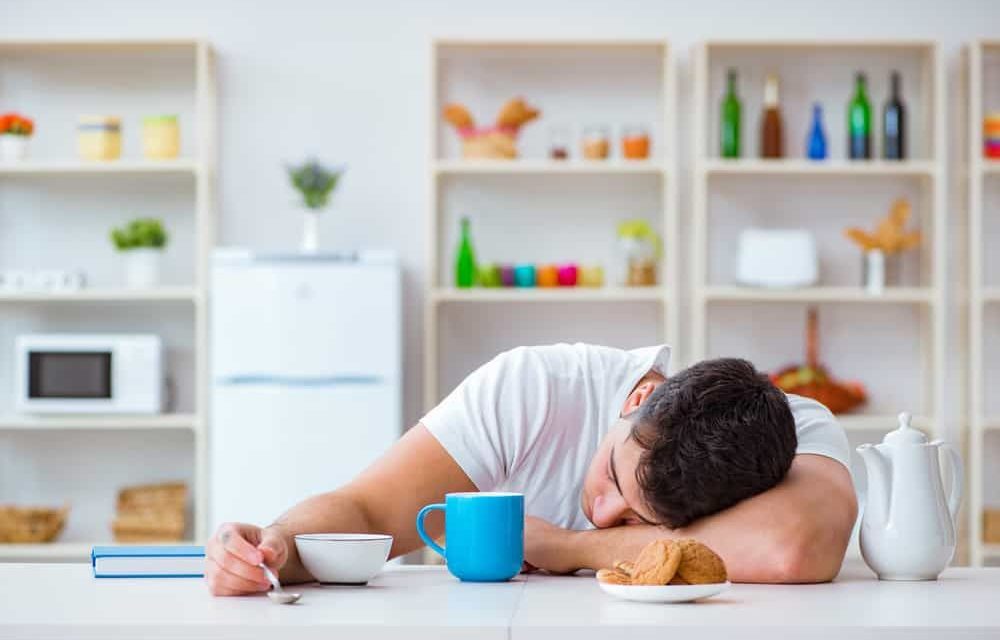 Mengapa Tubuh Mengantuk Setelah Makan ? Ini Penjelasannya