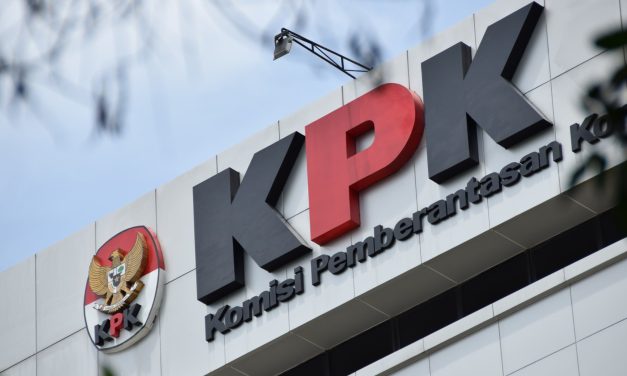 KPK Bongkar Suap Impor Bea Cukai, Pengusaha Rokok Diperiksa