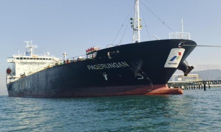 Pertamina Optimalkan Kapal Lokal, BBM Tersalur hingga Pelosok