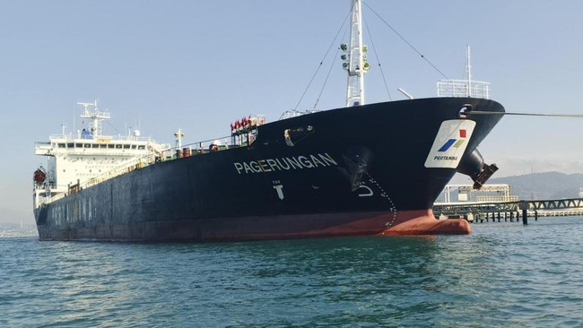 Pertamina Optimalkan Kapal Lokal, BBM Tersalur hingga Pelosok