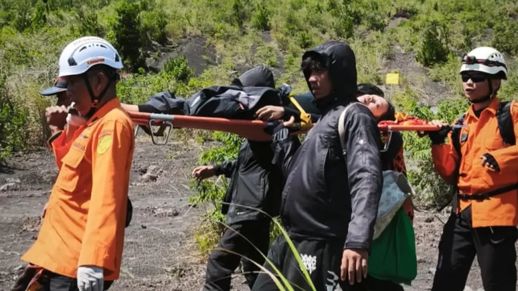 Evakuasi pendaki