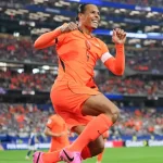 Virgil van Dijk Dikecam dan Dipuji Belanda Ditahan Jepang 2-2