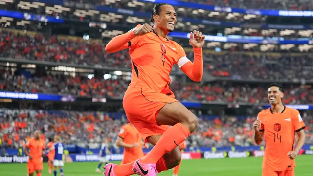 Virgil van Dijk Dikecam dan Dipuji Belanda Ditahan Jepang 2-2