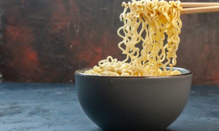Dampak Konsumsi Mi Instan Kesehatan Pola Makan Seimbang
