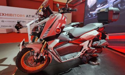 QJMotor Hadirkan RiderPro Teknologi Pintar Terbaru untuk Fort 250 Adventure R-Pro di IIMS 2026
