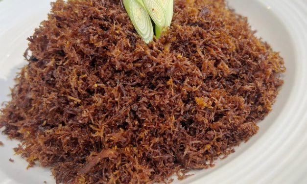 3 Resep Ayam Suwir Paling Enak, Gurih, Pedas, dan Bikin Nagih