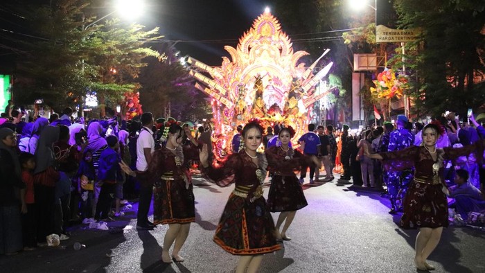 Brebes Culture Festival 2026 Meriah, Ribuan Warga Saksikan Pawai Budaya