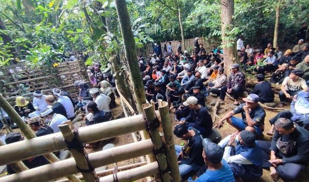 Tradisi Merlawu Wanasigra, Ribuan Warga Ciamis Berkumpul dan Doakan Leluhur
