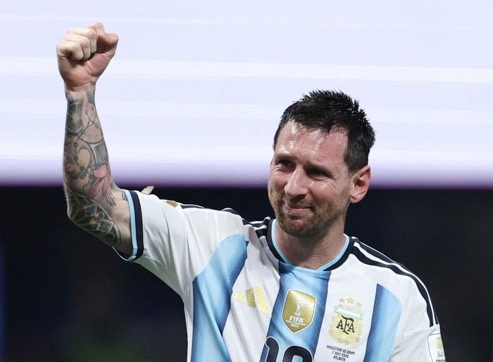 Lionel Messi pensiun dari Timnas Argentina setelah membawa Albiceleste meraih berbagai gelar bergengsi